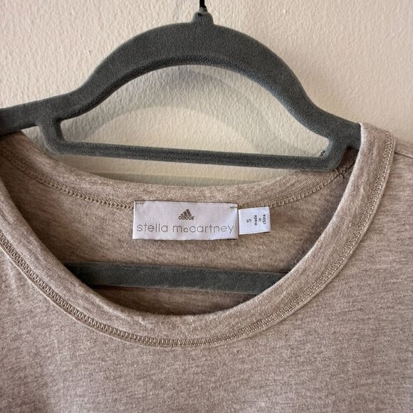 Adidas Stella Mccartney S Beige Graphic Tee Shirt Red Floral Design Short Sleeve - Picture 3 of 8